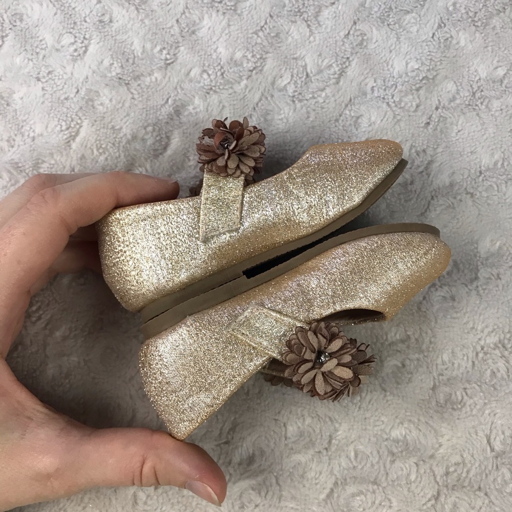 Laura Ashley Dress Shoes Size 6-9 Months Glitter - Picture 4 of 7